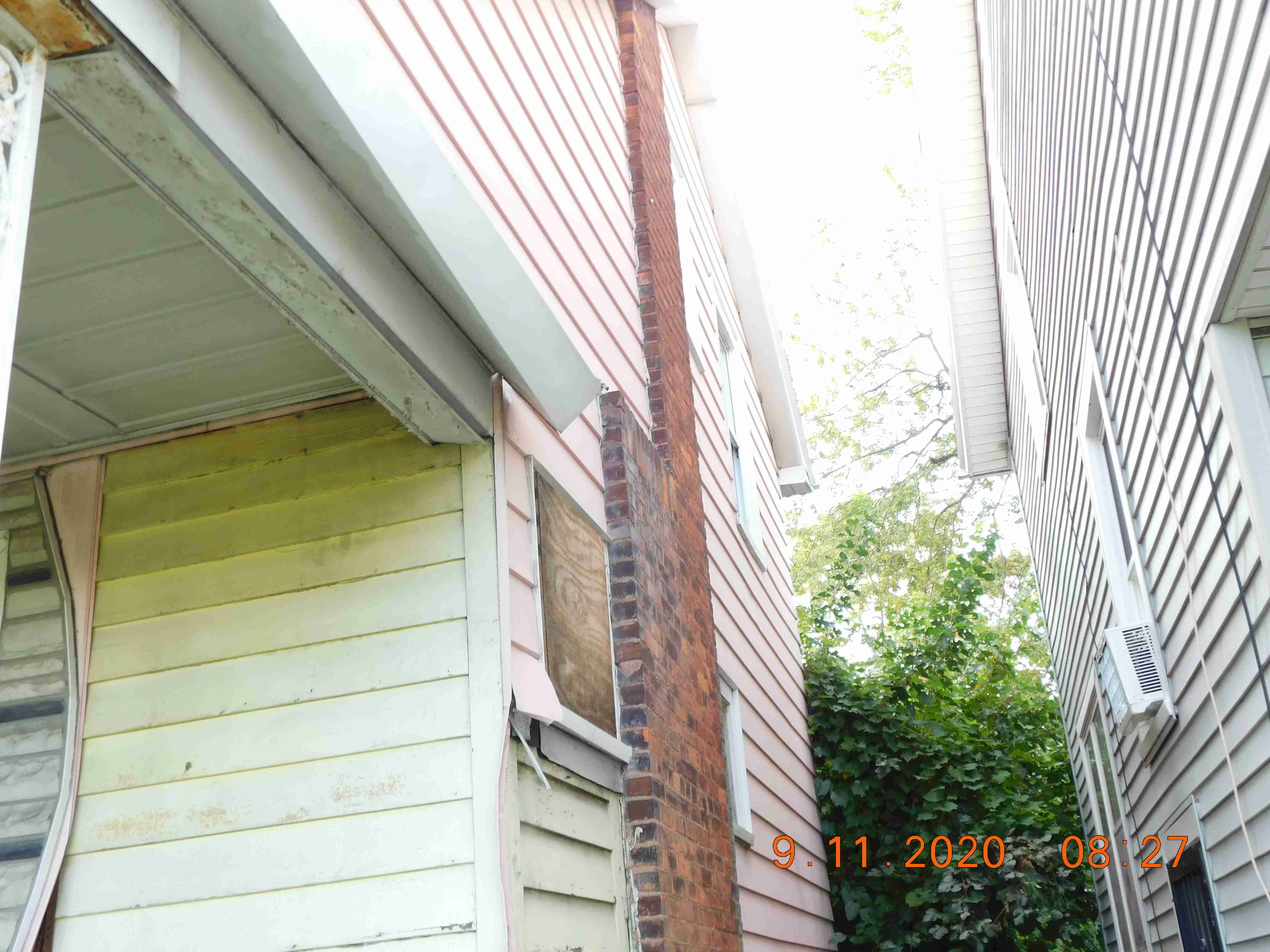 2241 Fullerton (2).jpg